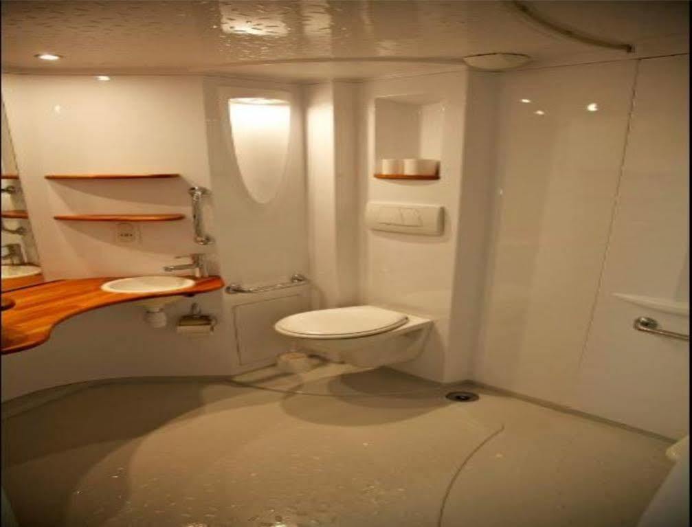 Cis Kellermann Hotel 2*